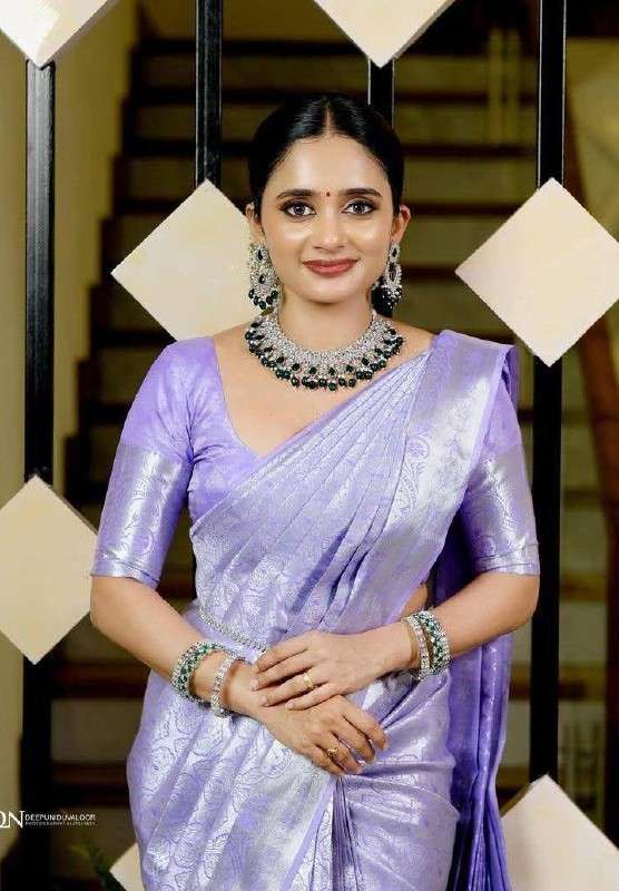 WEDDING RECEPTION STYLE RICH PALLU JACQUARD WORK SAREE WEAR ...