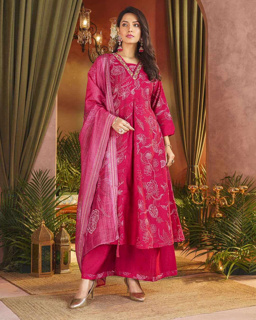 INDIAN CLASSIC FASHION SILK FABRIC DESIGNER GHERA KURTI PALA...