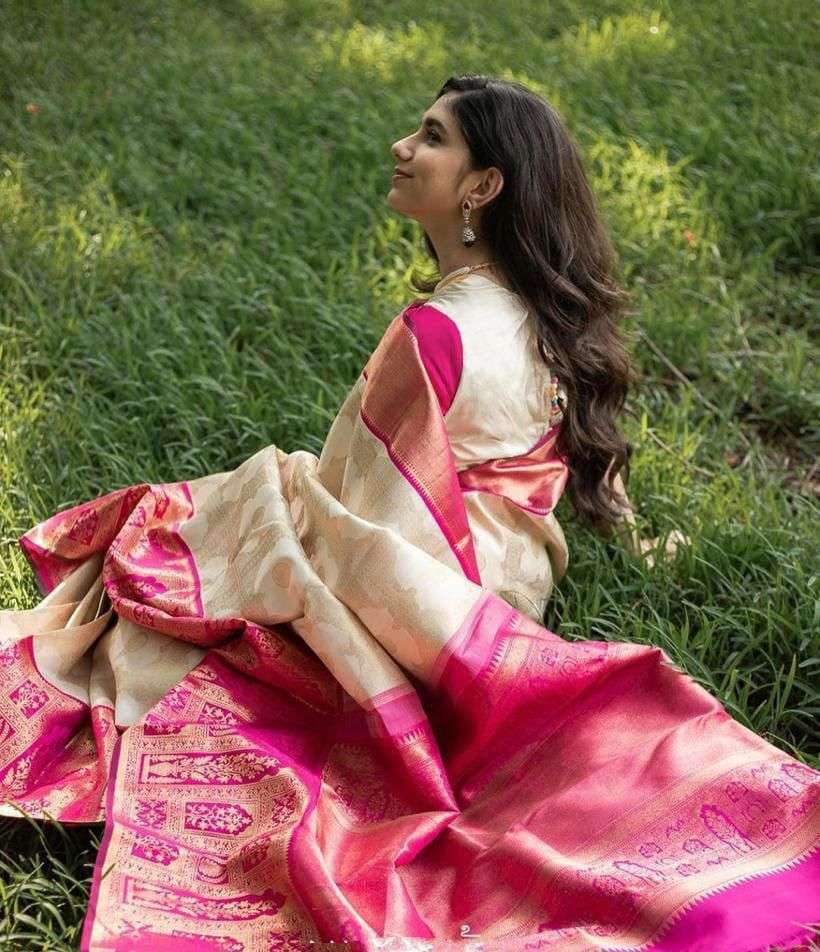 BEAUTIFUL RICH PALLU GOLD PRINT PINK SAREE TO PARTY WEAR ONL...