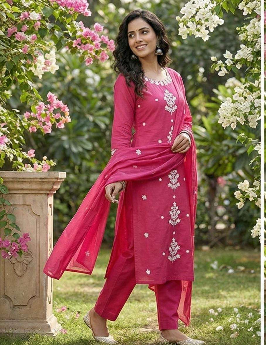 BOUTIQUE SILK QUALITY DESIGNER PINK KURTI PANT DUPATTA WHOLE...