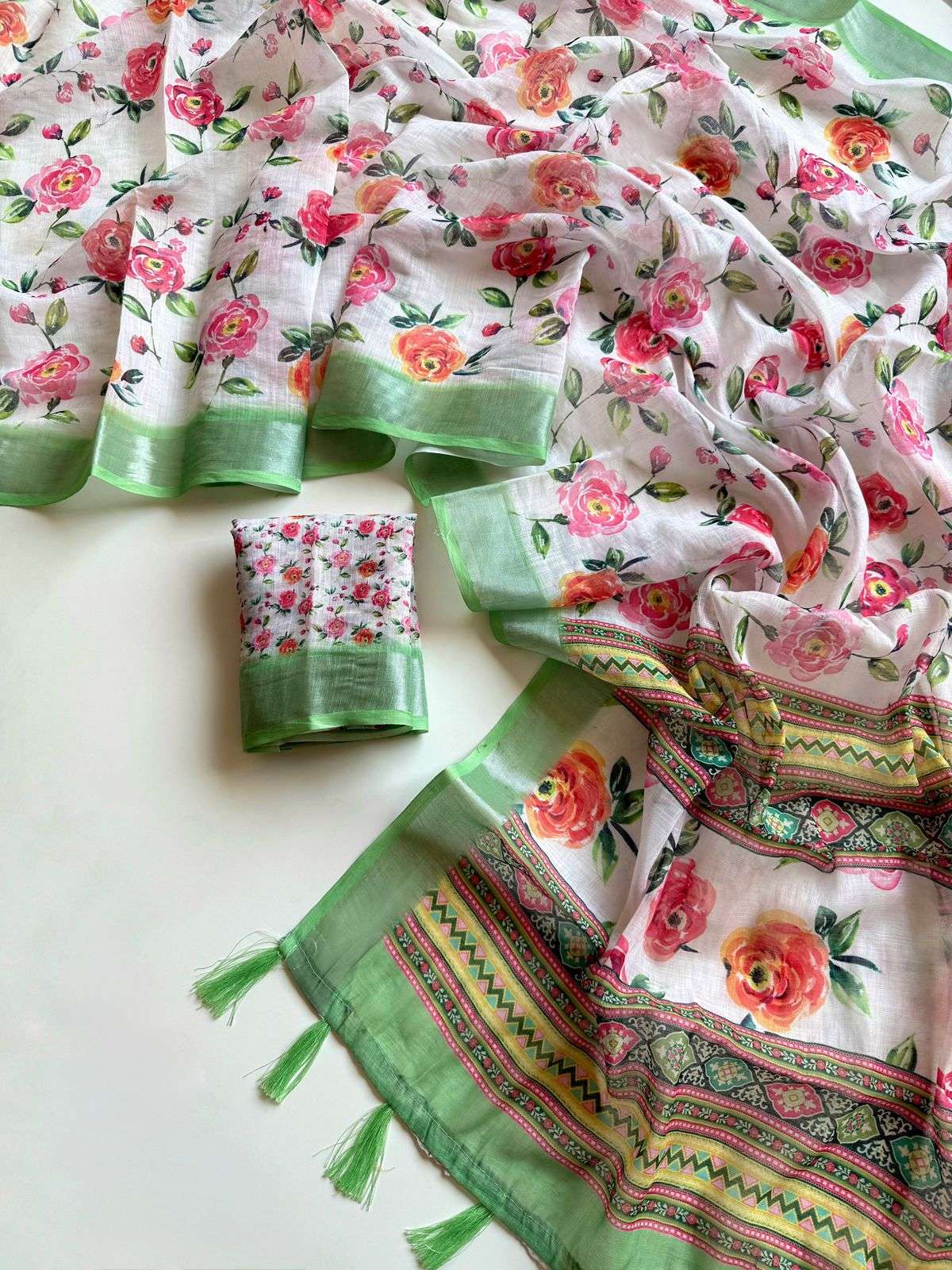 Flowers printed Linen fabric Fancy look saree Best Wholesale...