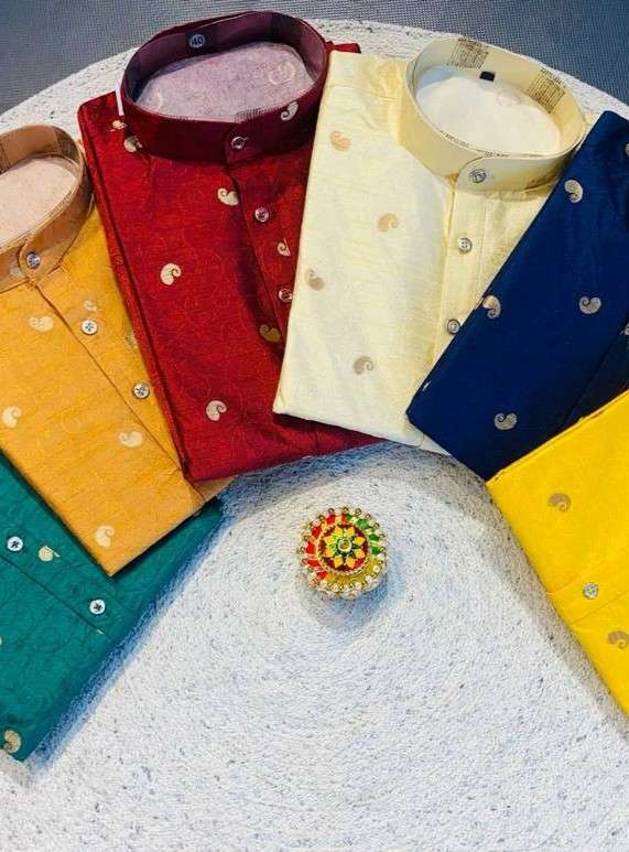 INDIA TRADITIONAL MENS OUTFIT COTTON GOLD PRINT KURTIA PAJAM...