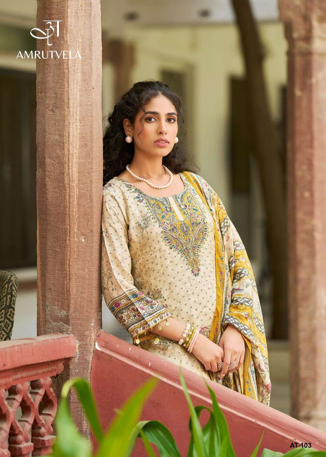 AMRUTVELA AT 103 BRAND VISCOSE DESIGNER MATERIAL SUIT FEMALE...