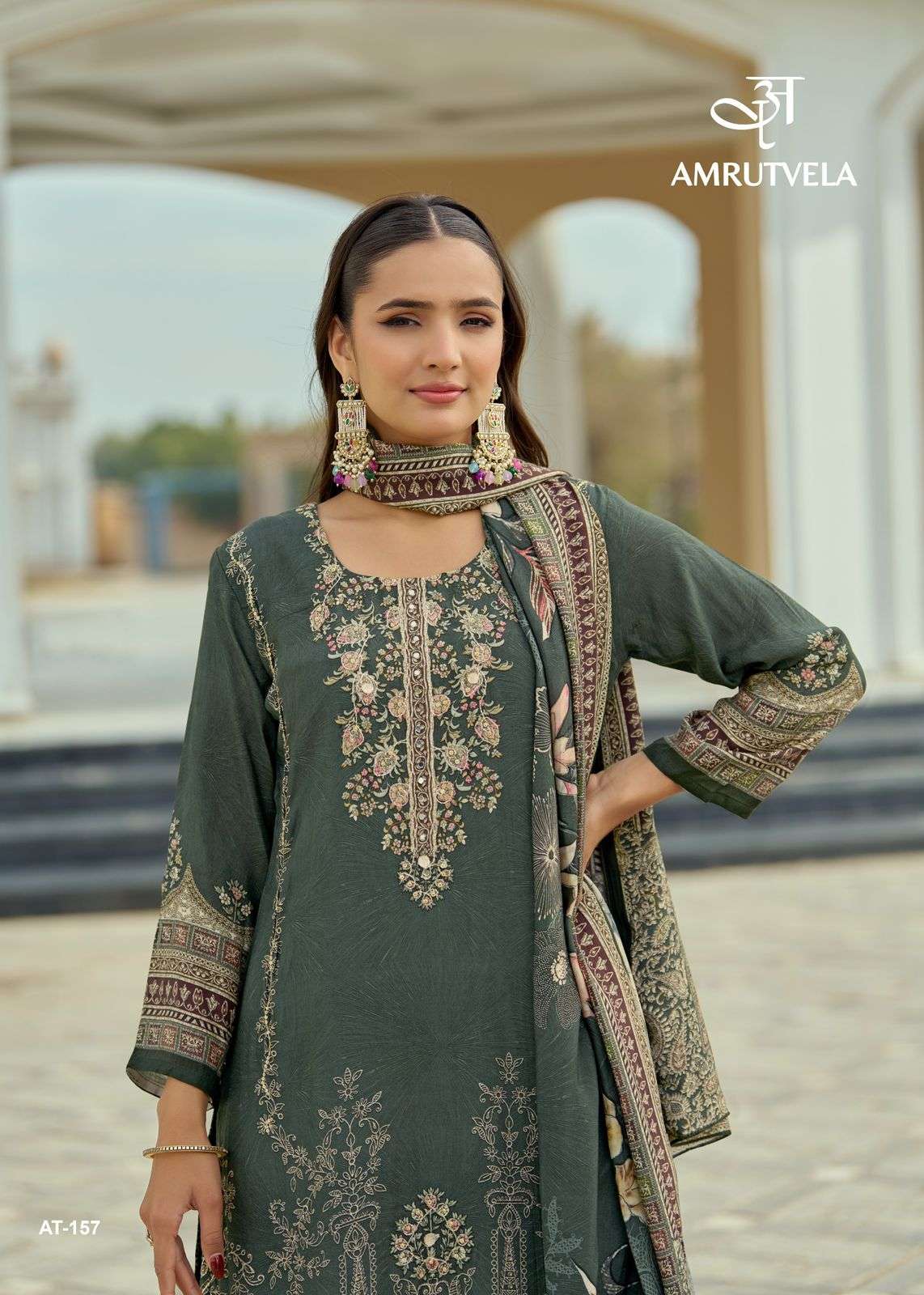 AMRUTVELA  AT 157 MUSLIN FLORAL DESIGN 3 PIECE SUIT PARTY WE...