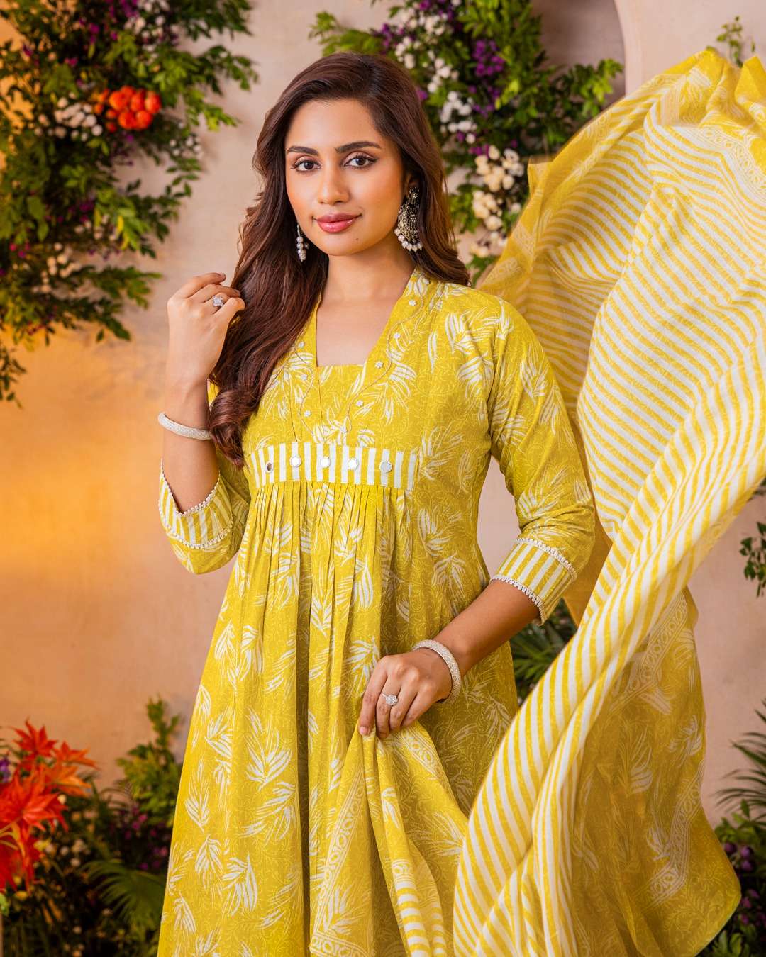 AVICHAL CREATION COTTON PRINTED HANDWORK KURTI PALAZZO SUIT ...