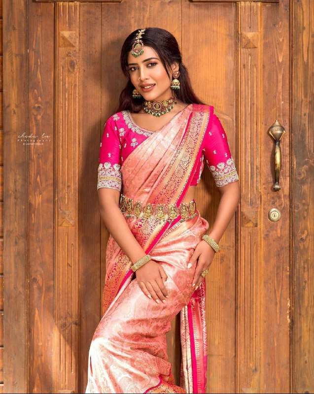 BRAND RICH PALLU & JACQUARD GOLD DESIGNER BABY PINK SAREE FA...