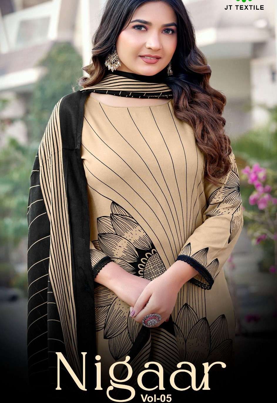 JAMATMAL NIGAAR VOL 5 RAYON QUALITY COLORFUL SUIT WITH BLACK...