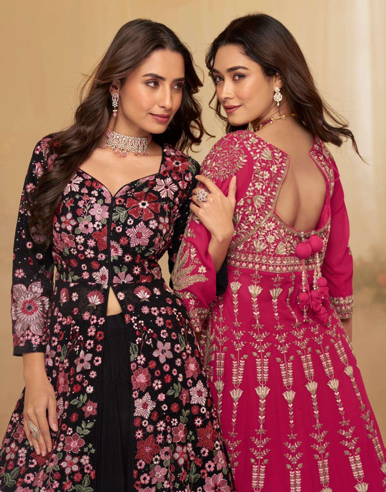 SAYURI DESIGNER ROOP TREDY FESTIVE LOOK FRONT AND BACK HEAVY...