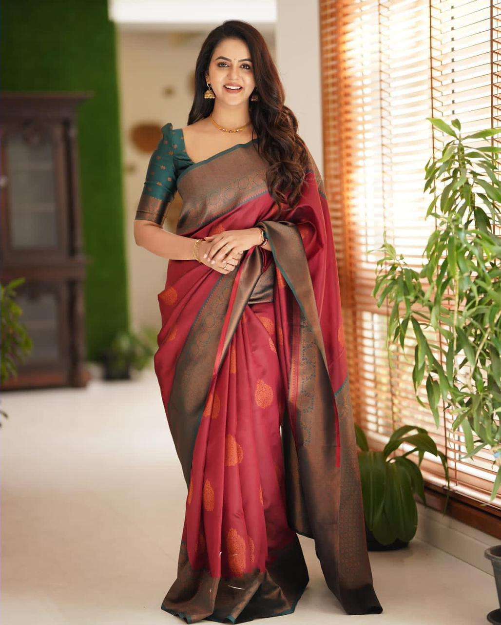 soft lichi silk Beautiful Art Silk beautiful rich pallu with...
