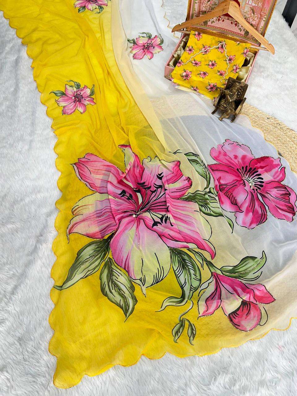  Soft Pure Georgette Flower Design handwork Regular Wear sar...