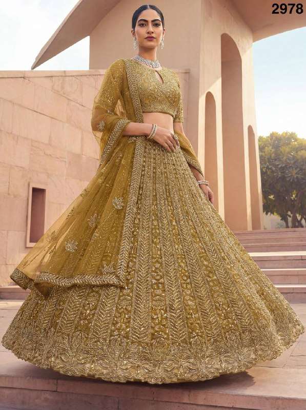 2978 WEDDING AND PARTY WEAR DESIGNER GOLDEN LEHENGA CHOLI SU...