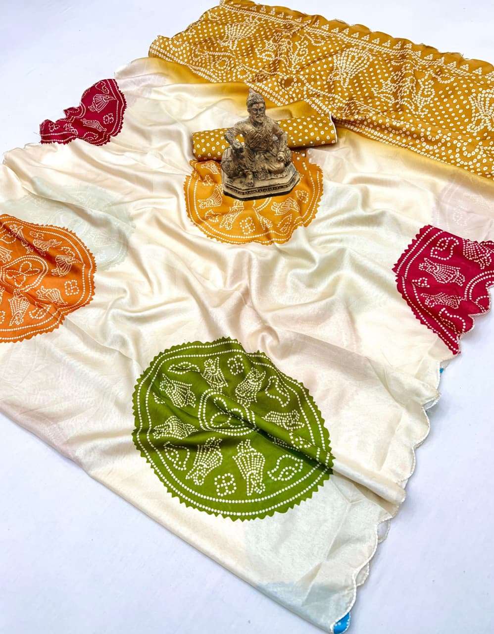 BANDHANI SPECIAL PURE CREPE SILK FABRIC WITH BEAUTIFUL AND F...