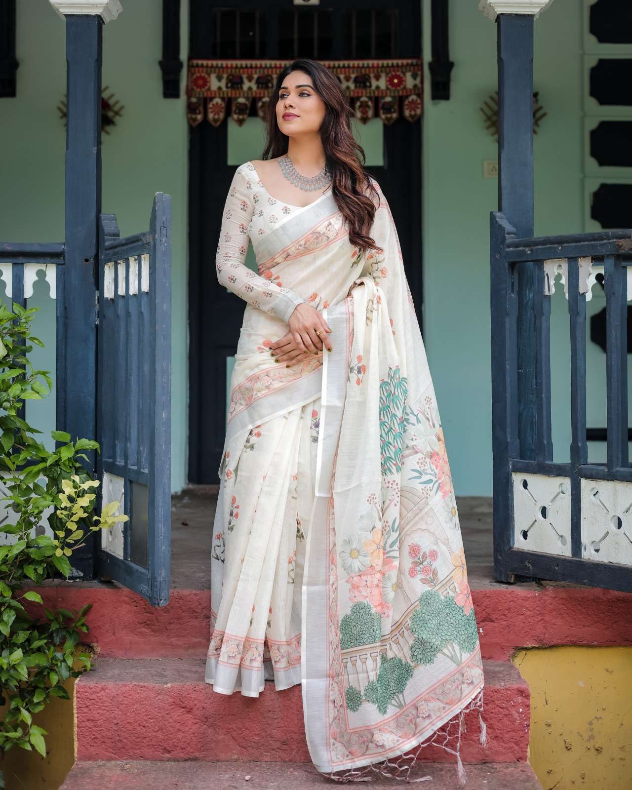 Elegant Premium Linen Cotton A beautifully crafted floral ha...