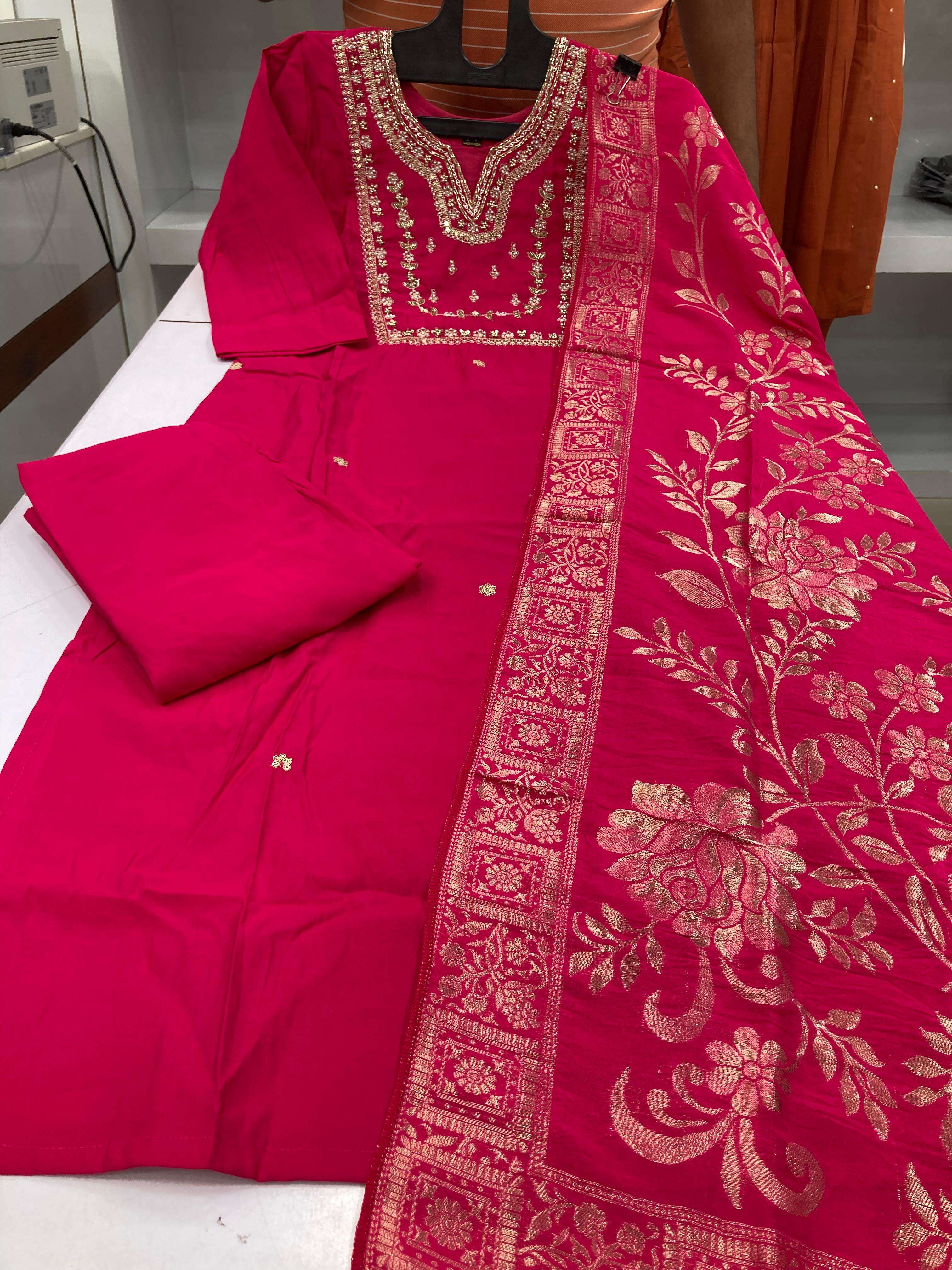 EMBROIDERY V NECK SALWAR SUIT PARTY WEAR & FESTIVAL RESELLER...