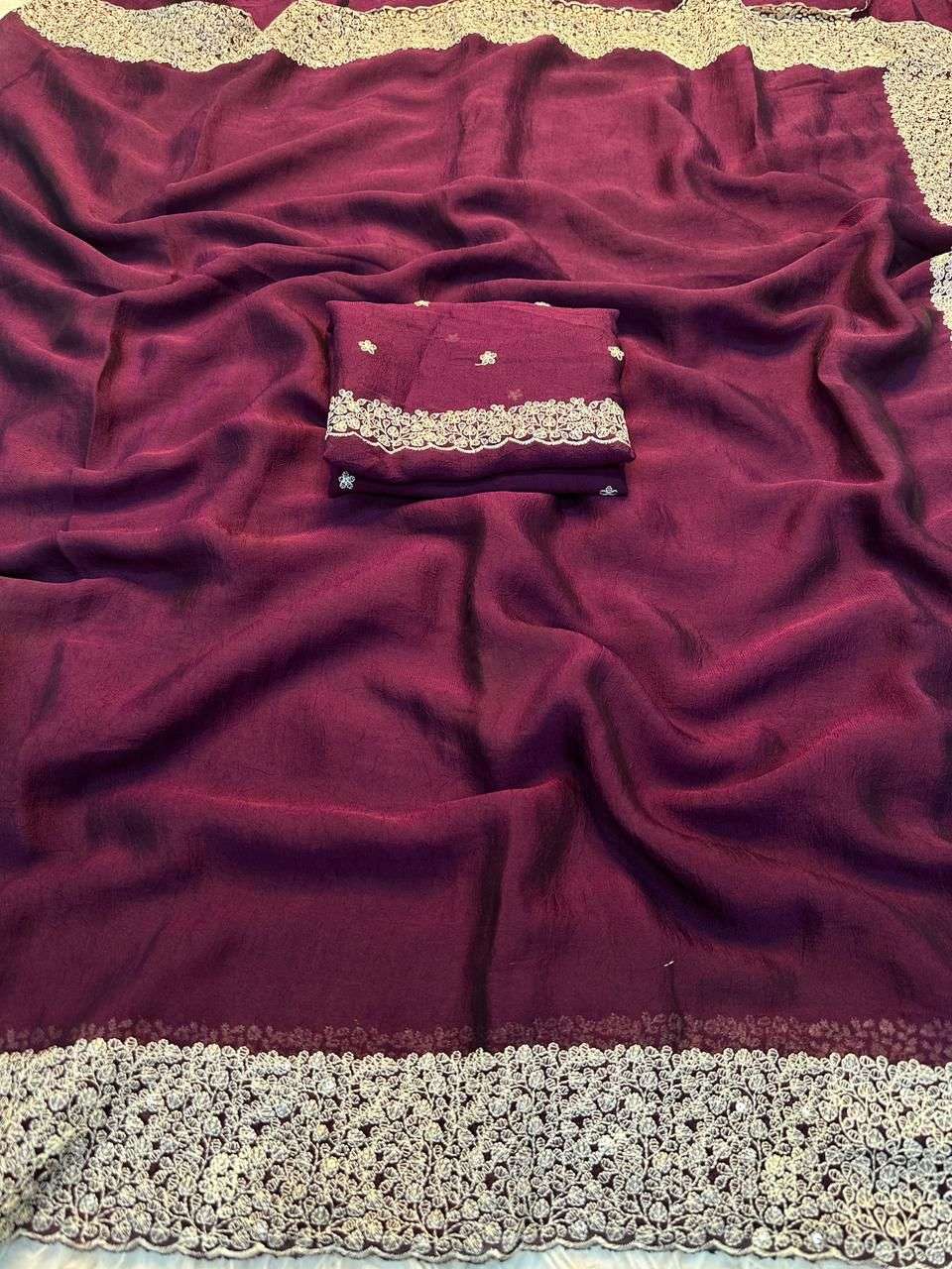 fourteen move Soft and comfortable Crush Silk Fabric eleganc...