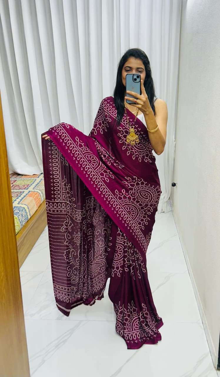 GAJI CREAP GAJI CREAP SILK FABRIC RAGULAR WEAR SAREE WHOLESA...