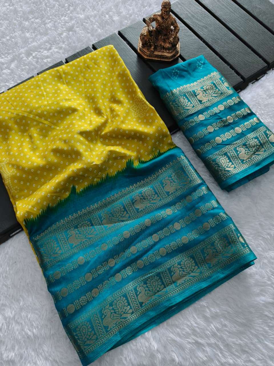 LAXMI BANDHANI PURE AND POISED HEAVY MATKA SILK WITH BANDHAN...