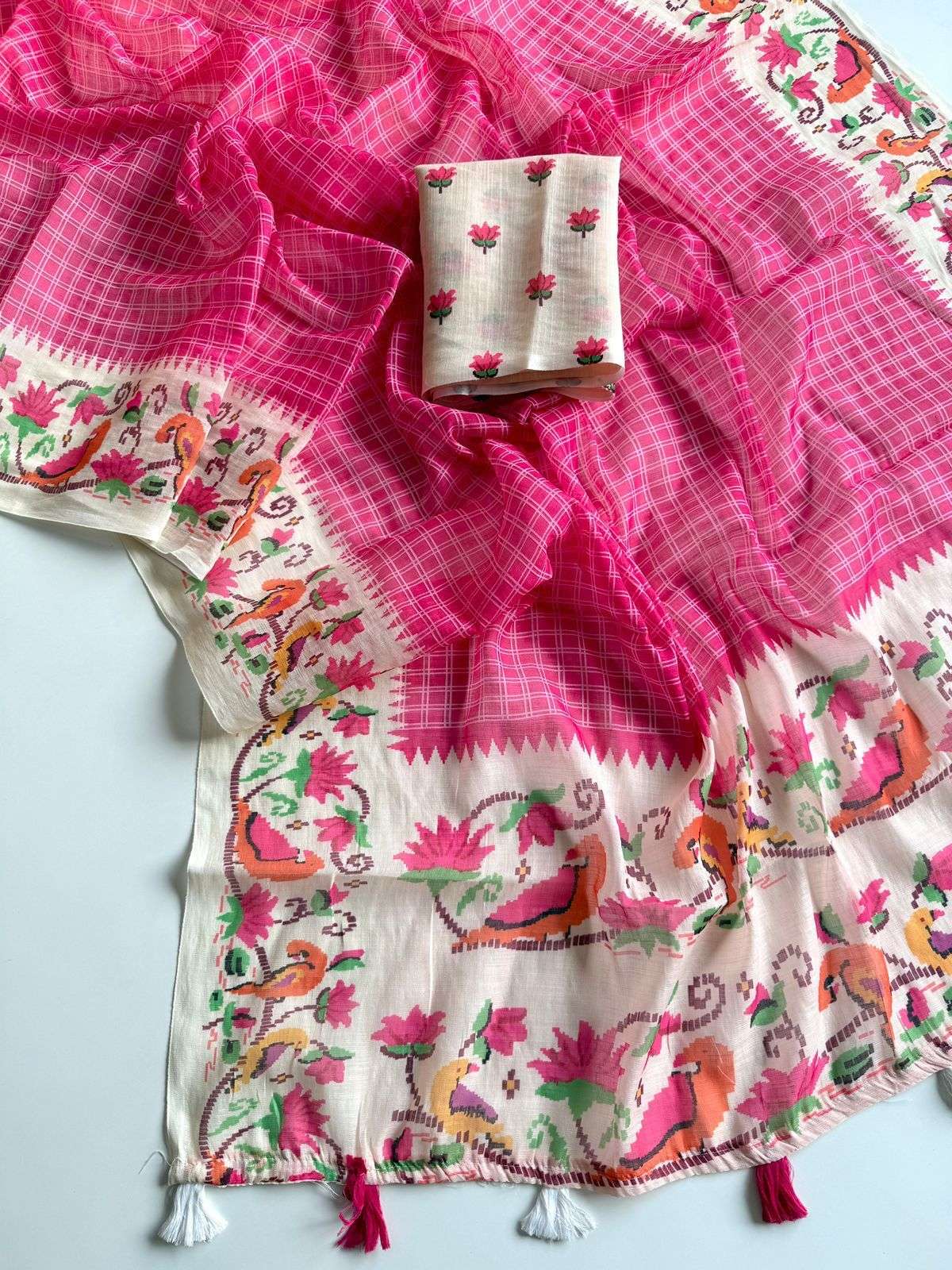 Lin tin Soft Linen Fabric And Beautiful Chex And Kalmkari Pa...