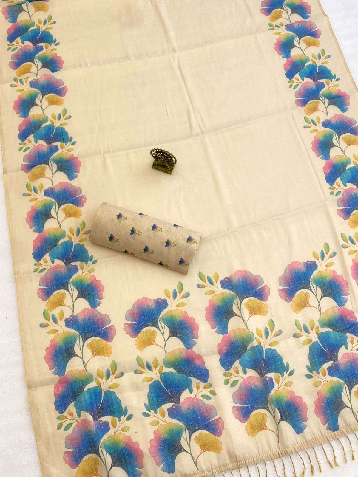 new game Erode Soft Erode Silk fabric with beautiful and flo...