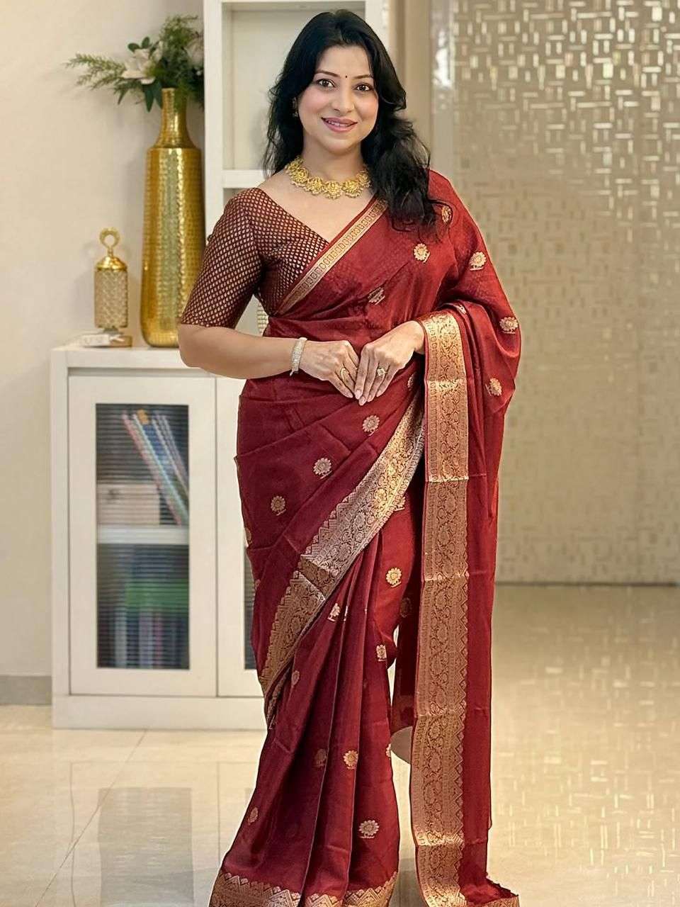  PURE AND SOFT BANARASI SILK FABRIC PURE GOLDEN ZARI REGULA...