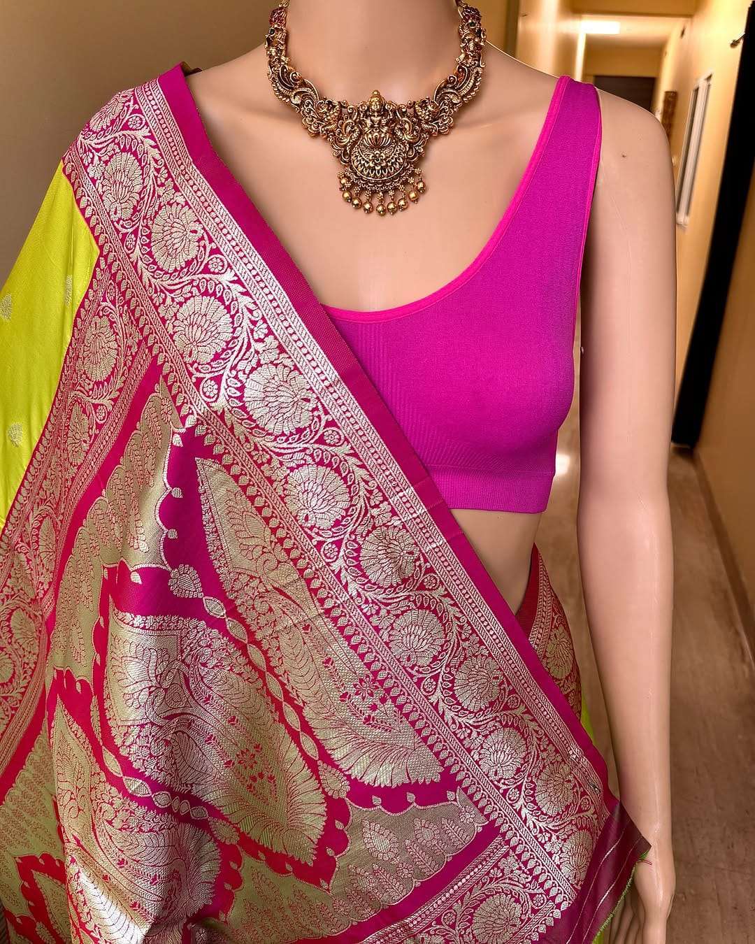 PURE BANARASI  SAREE RATE DROPS PURE BANARASI FABRIC REGULAR...