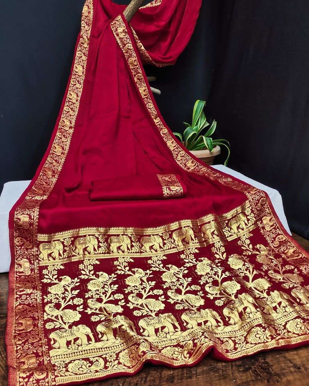 Pure Gaji silk Material Plain Gala elegance and adorn beauti...