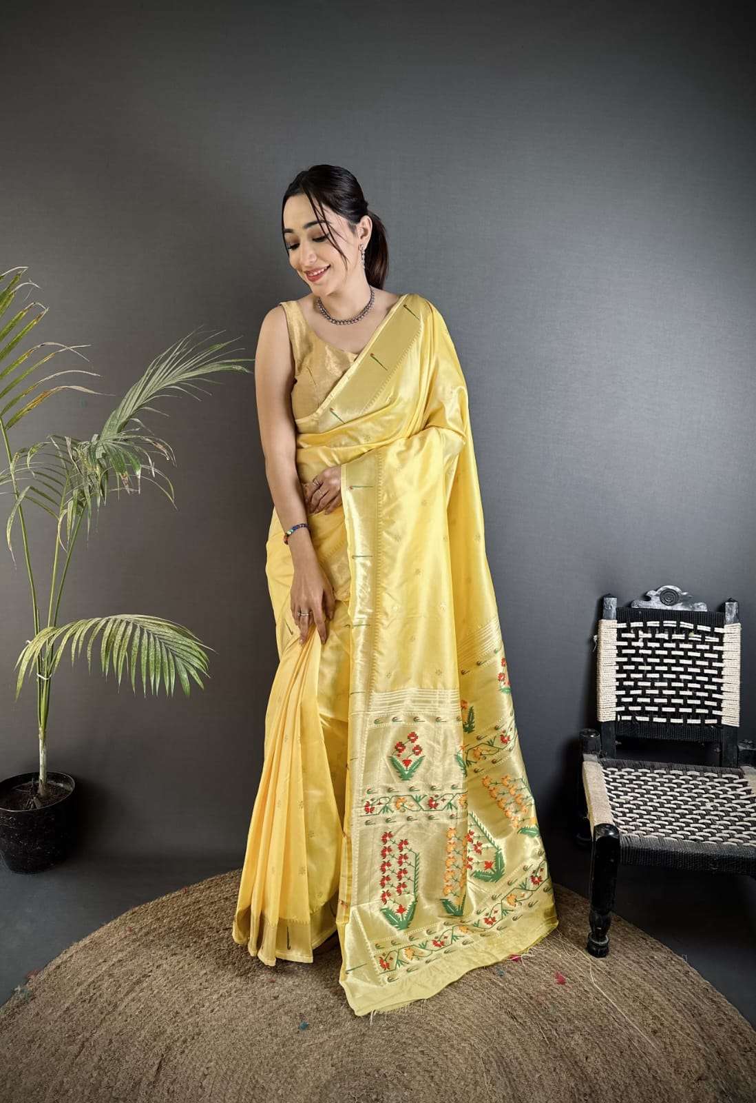 RENUKA Paithani Lichi Silk with beautiful design muniya bord...