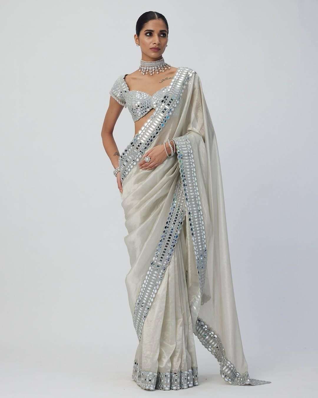 Slay in style with this one of a kind which allures your bea...
