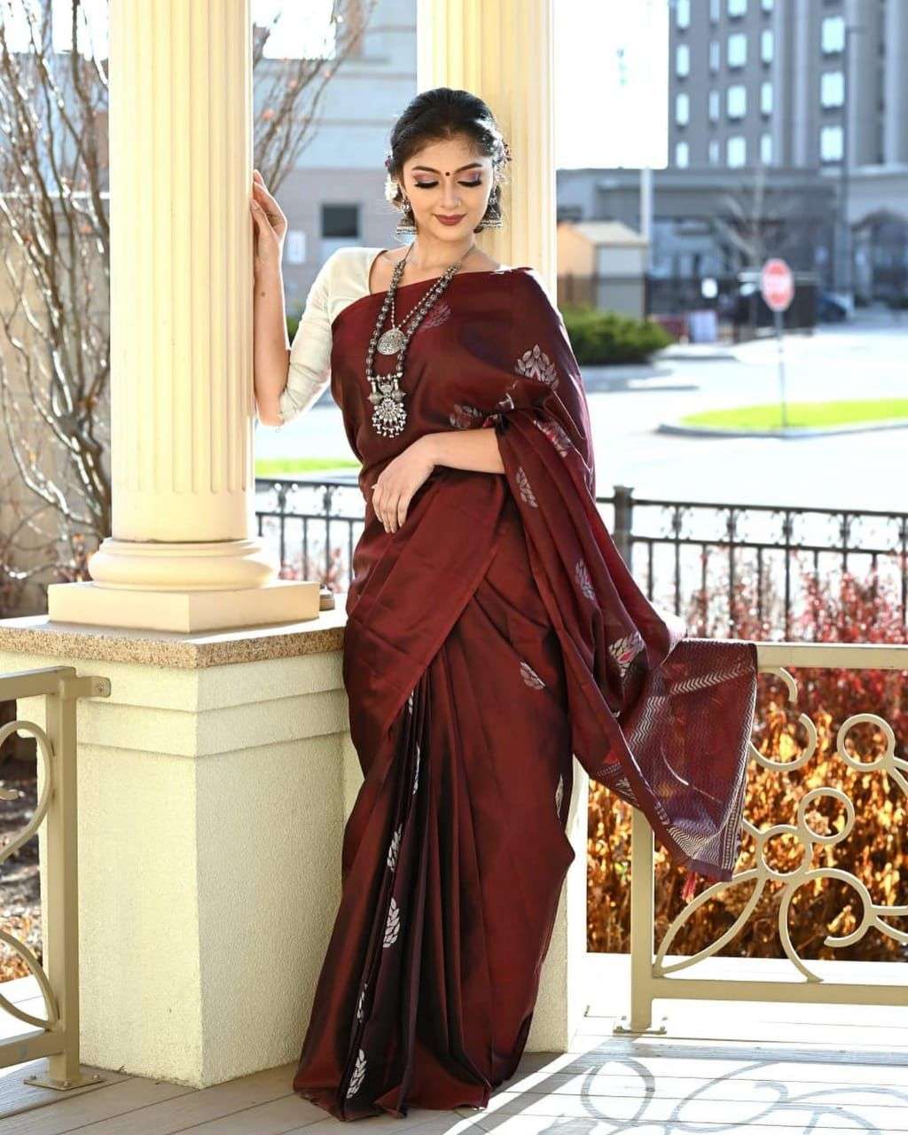 SOFT LICHI SILK  FABRIC REULAR WEAR DESIGNER AND ROYAL LOOKI...