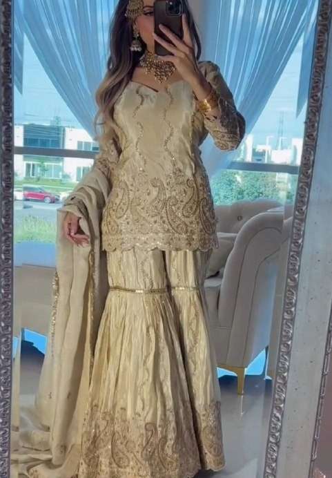 WEDDIGN AND PARTY SPECIAL STITCHED SILK DESIGNER SHARARA SUI...