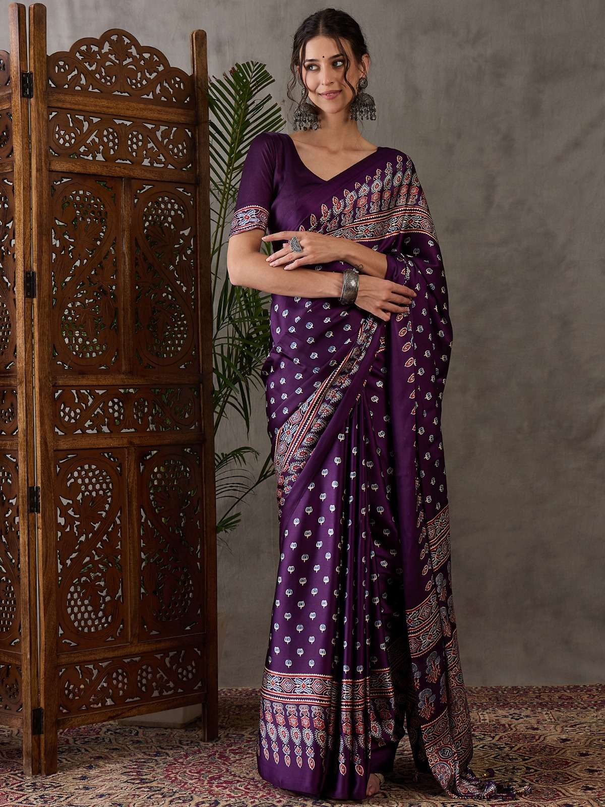 AJARAKH LUXE SENI MODAL FANCY AND COMFORTABLE FABRIC REGULAR...