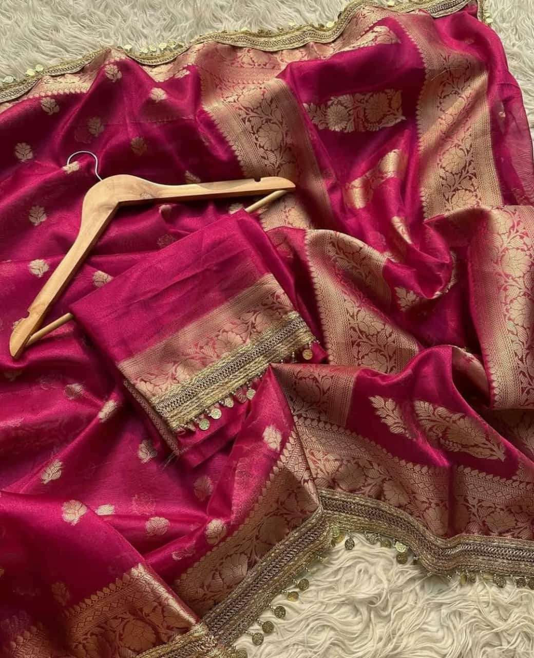 BEST SELLER RESTOCKED CELEBRITY INSPIRED COIN LACE BANARASI ...