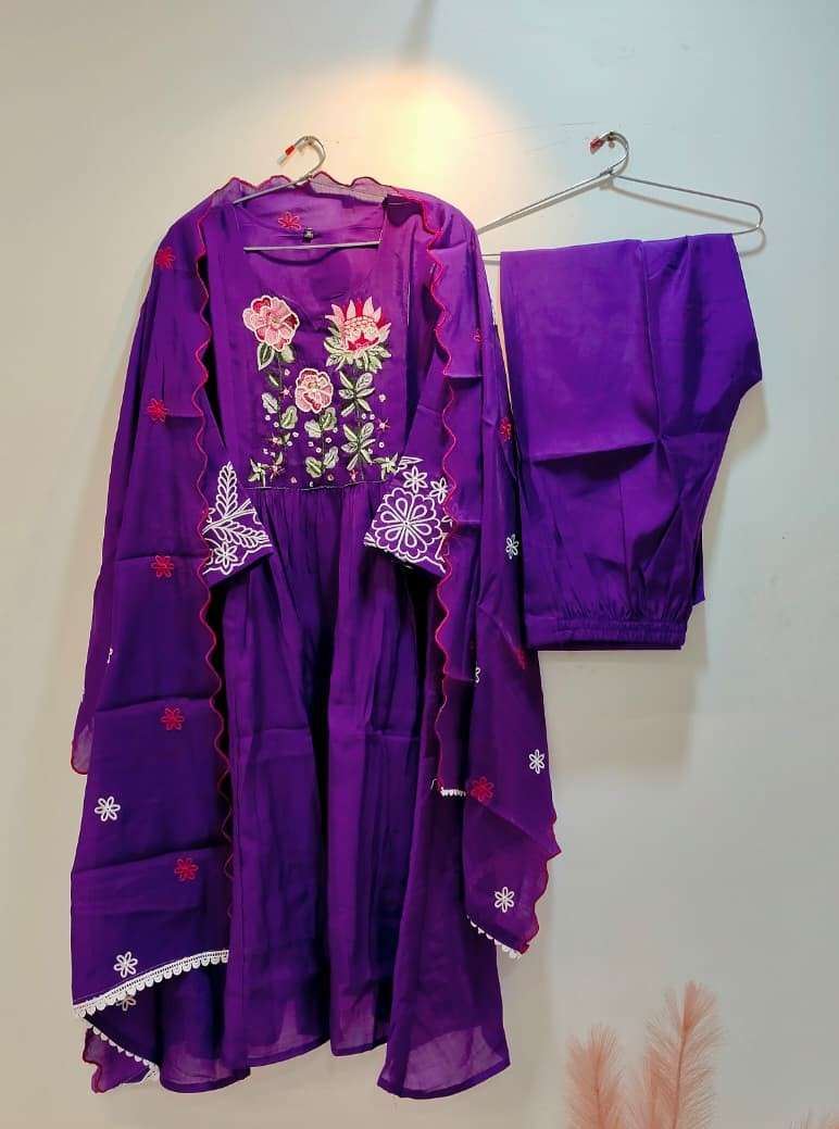 BOUTIQUE PIECE RESHAM DHAGA & BEADS WORK ANARKALI SUIT SET W...