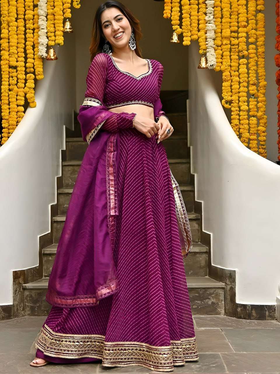  Elegant and resplendent all purple beautiful color soft geo...