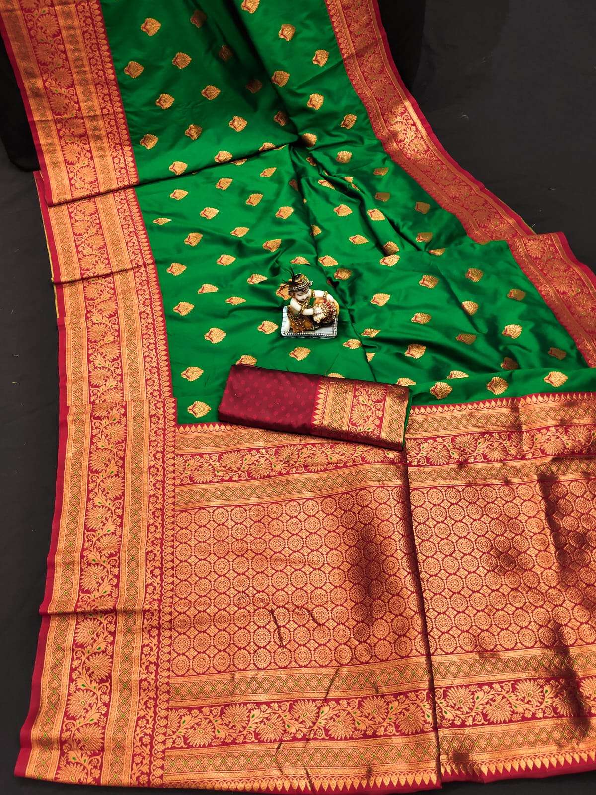 EXQUISITE AND ICONIC COLLECTION RUKSHMANI BANARASI SOFT SILK...