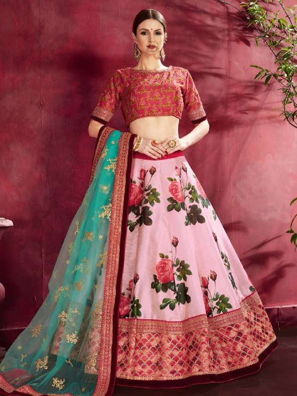 GRACEFUL AND ELEGANT FANCY SILK FABRIC WITH FLOWER PRINT ON ...