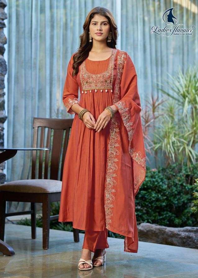 LADIES FLAVOUR FIVE STAR MULL CHANDERI COTTON INNER STITCHED...