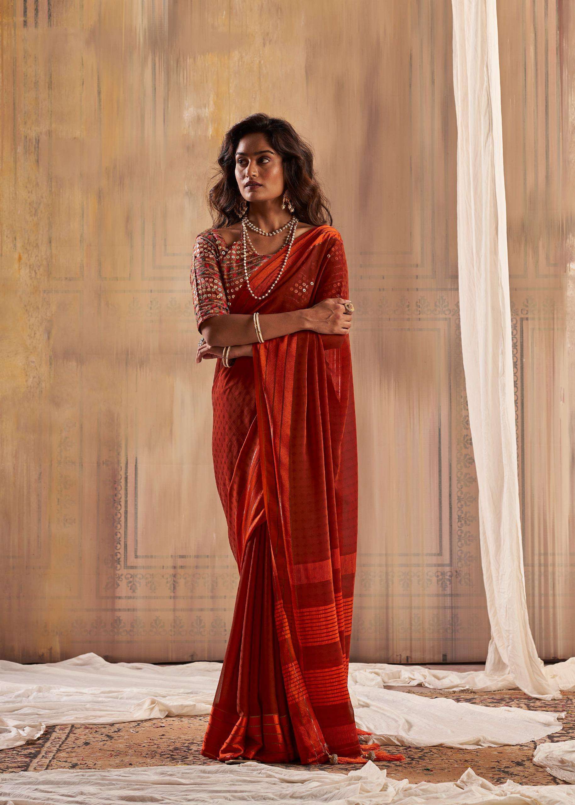 LAGAN WEAVING PALLU BORDER IN SOFT PARTY WEAR SAREE WHOLESAL...