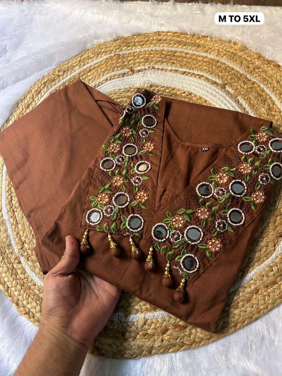 NEW MIRROR WORK STRIGHT CUT KURTI WITH PANT FOR DAILY OUTFIT...