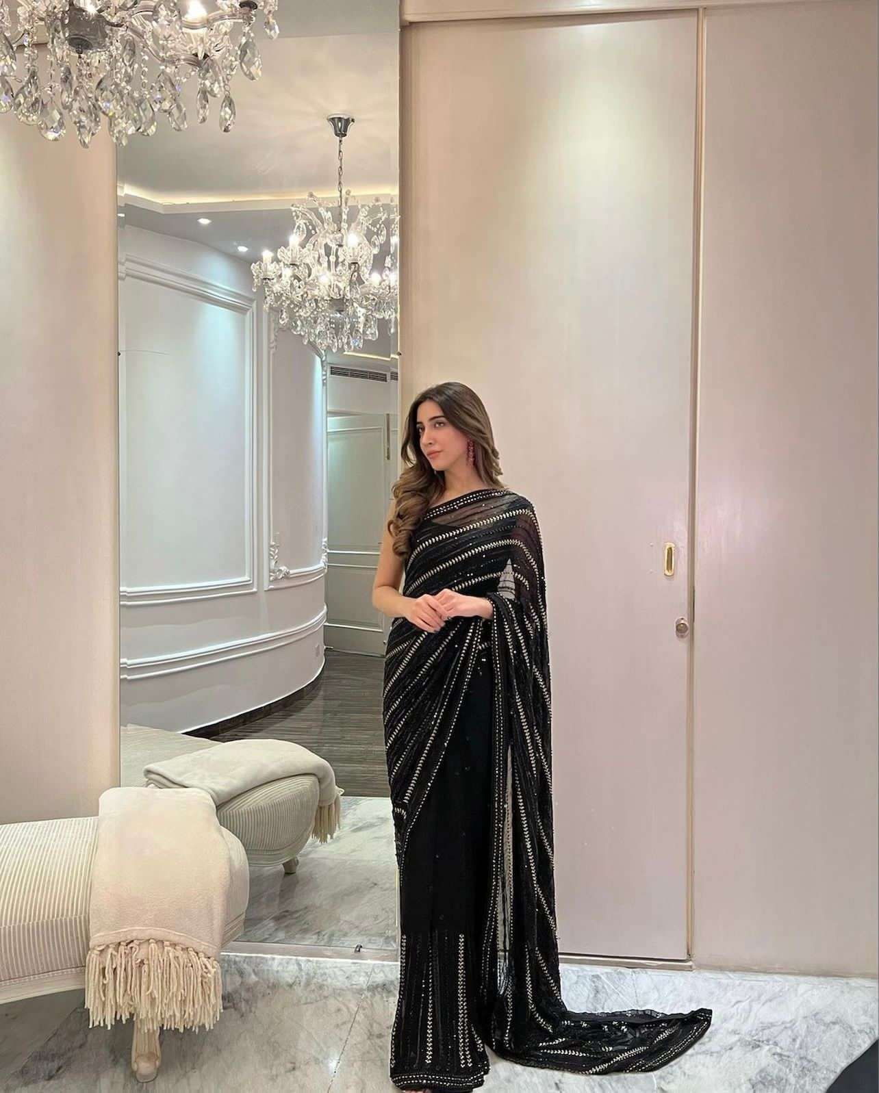 SOFT AND PURE GEORGETTE FABRIC WITH BLACK BEEDS PERLS REGULA...