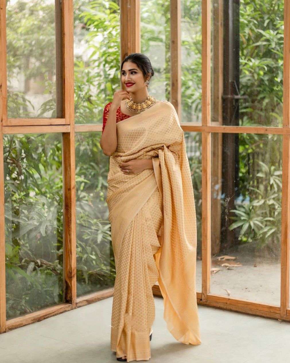SOFT LICHI SILK CLOTH WHERE TRADITION MEET STYLE JACQUARD WO...