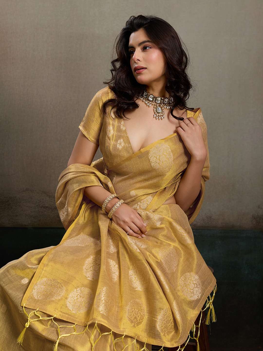  Astita Priyanshi 1001 To 1006 beautiful and fancy Tissue Si...