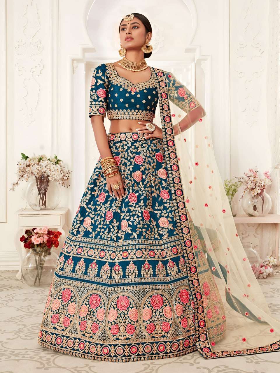 FANCY NEVY BLUE FANCY SILK FABRIC BEAUTIFUL OWN THE SPOTLIGH...