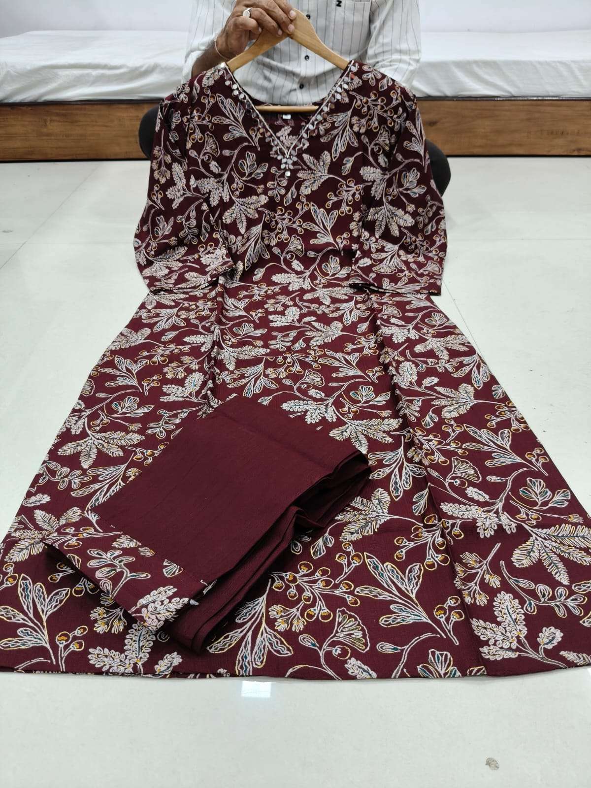 HANDWORK STRAIGHT KURTI WITH PANT FOR OFFICE TYPE WHOLESALER...
