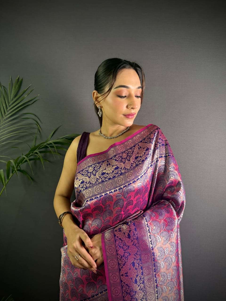 New Launching ishita Unique Outfit you never seen Specially...