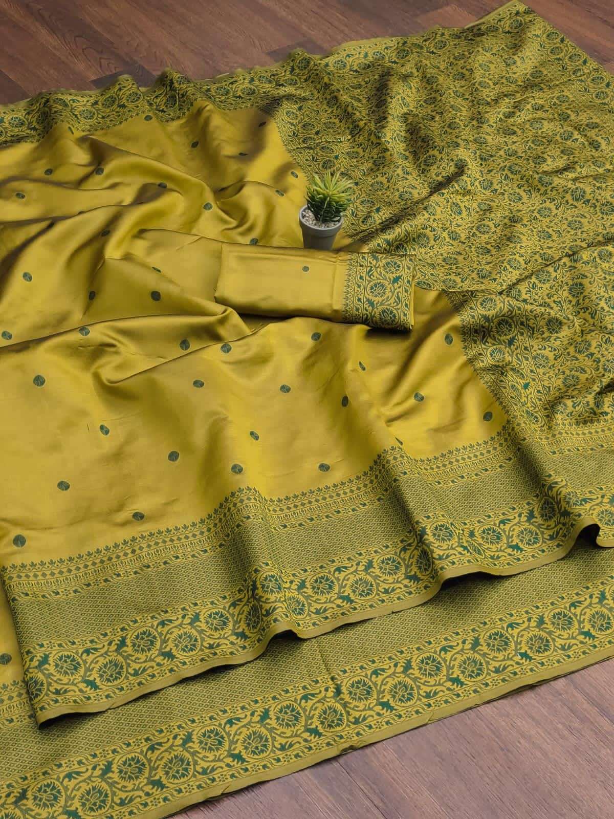  soft and pure lichi shiny silk super fabric saree wholesale...