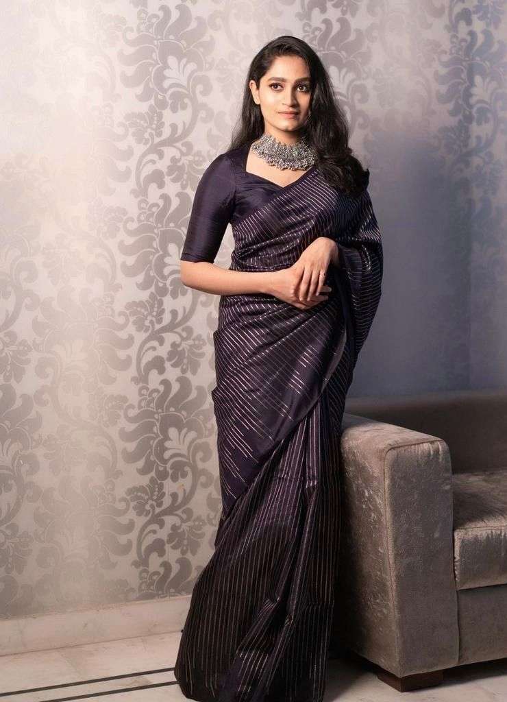 SOFT AND PURE SHINY LICHI SILK SUPER FABRIC HANDMADE ICONIC ...