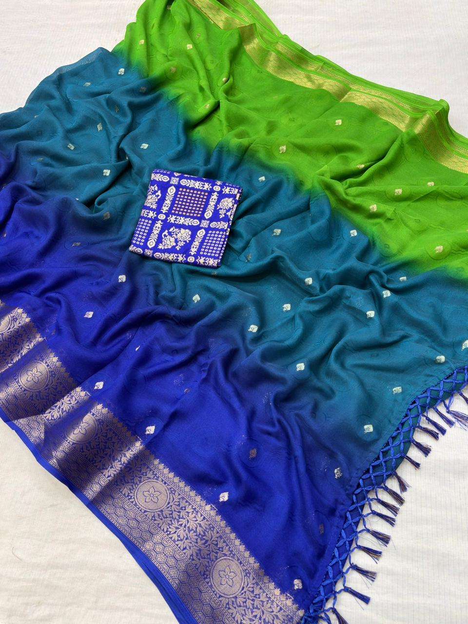 soft and twirling Viscose Chinon super fabric Weaving Patter...