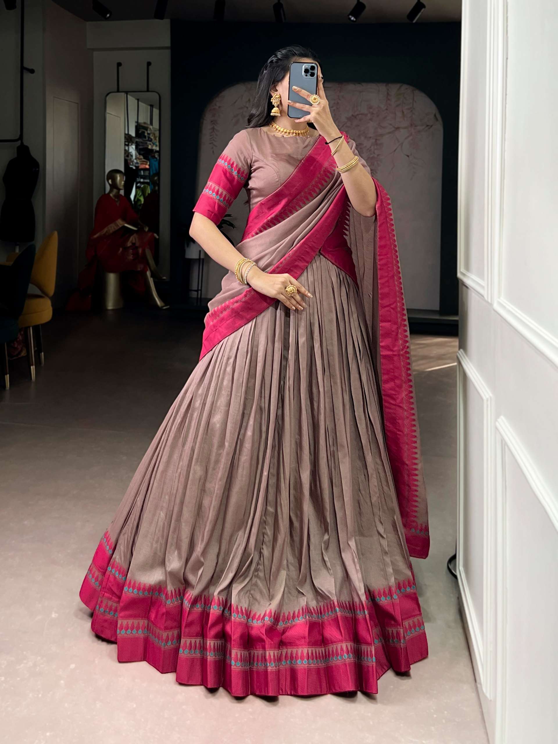 Sumathi Minimal majestic and beautifully woven this Chanderi...