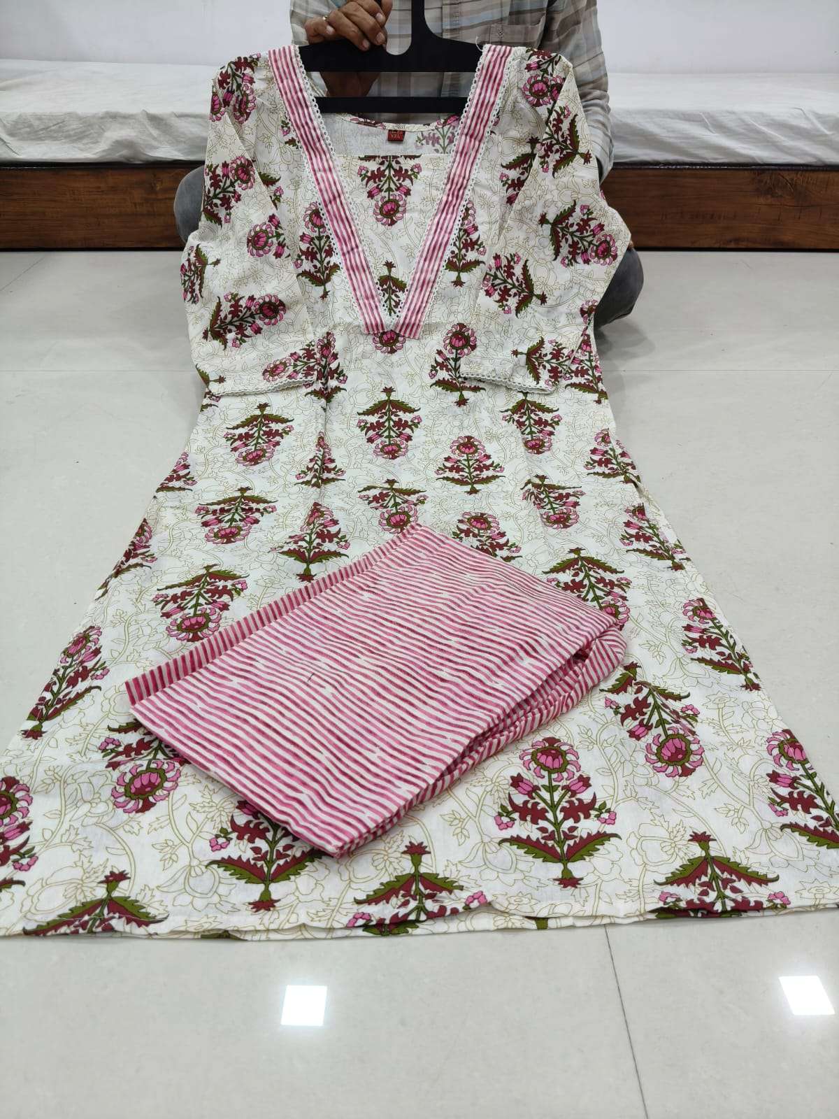 SUMMER SEASON SIMPLE COTTON KURTI PANT OFFICE AND MORE CLOTH...
